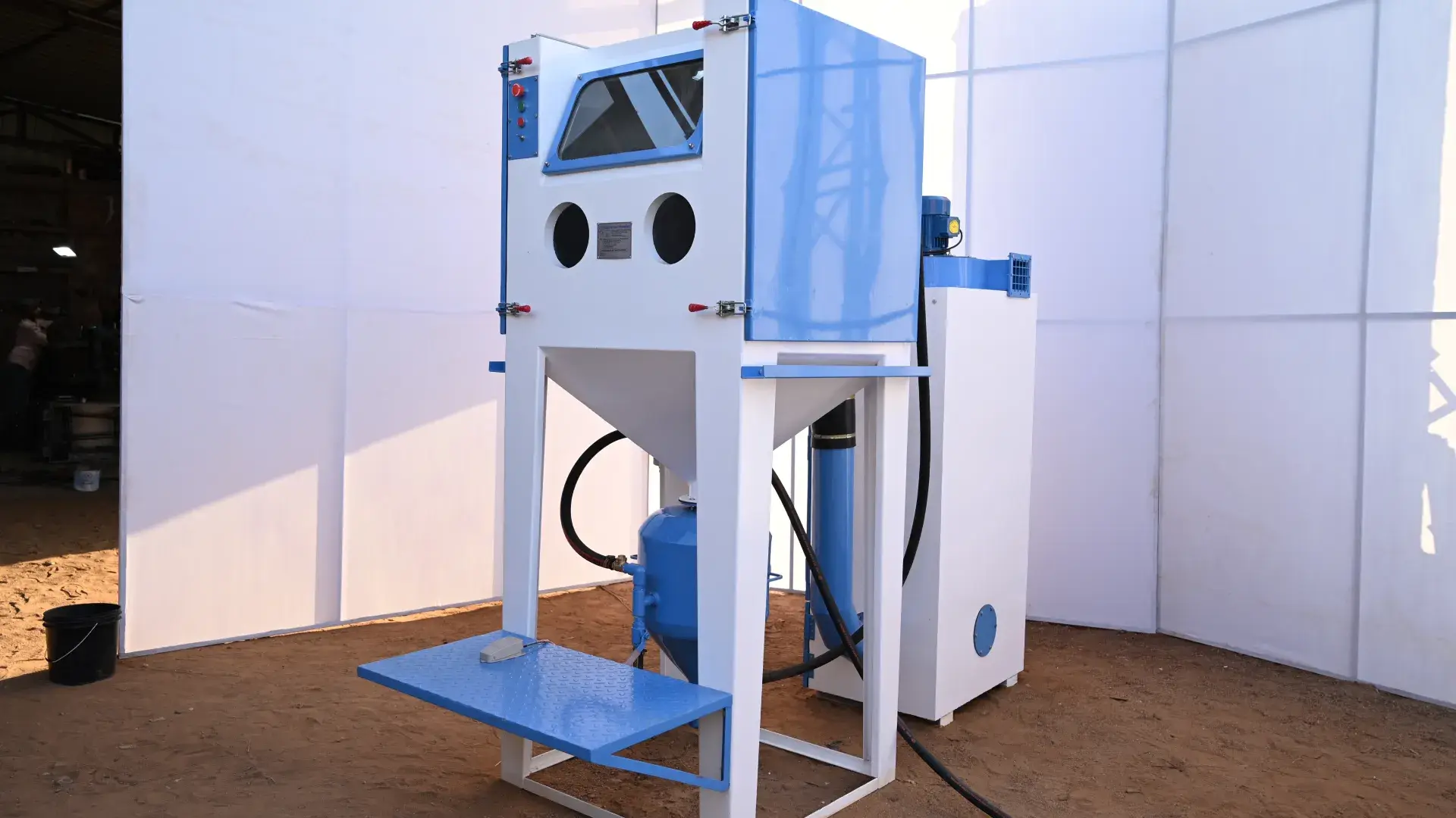 Sand Blasting Cabinet